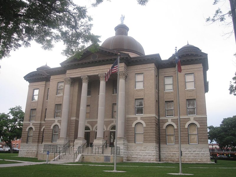 El Palacio de Justicia del Condado de Hays en el centro de San Marcos